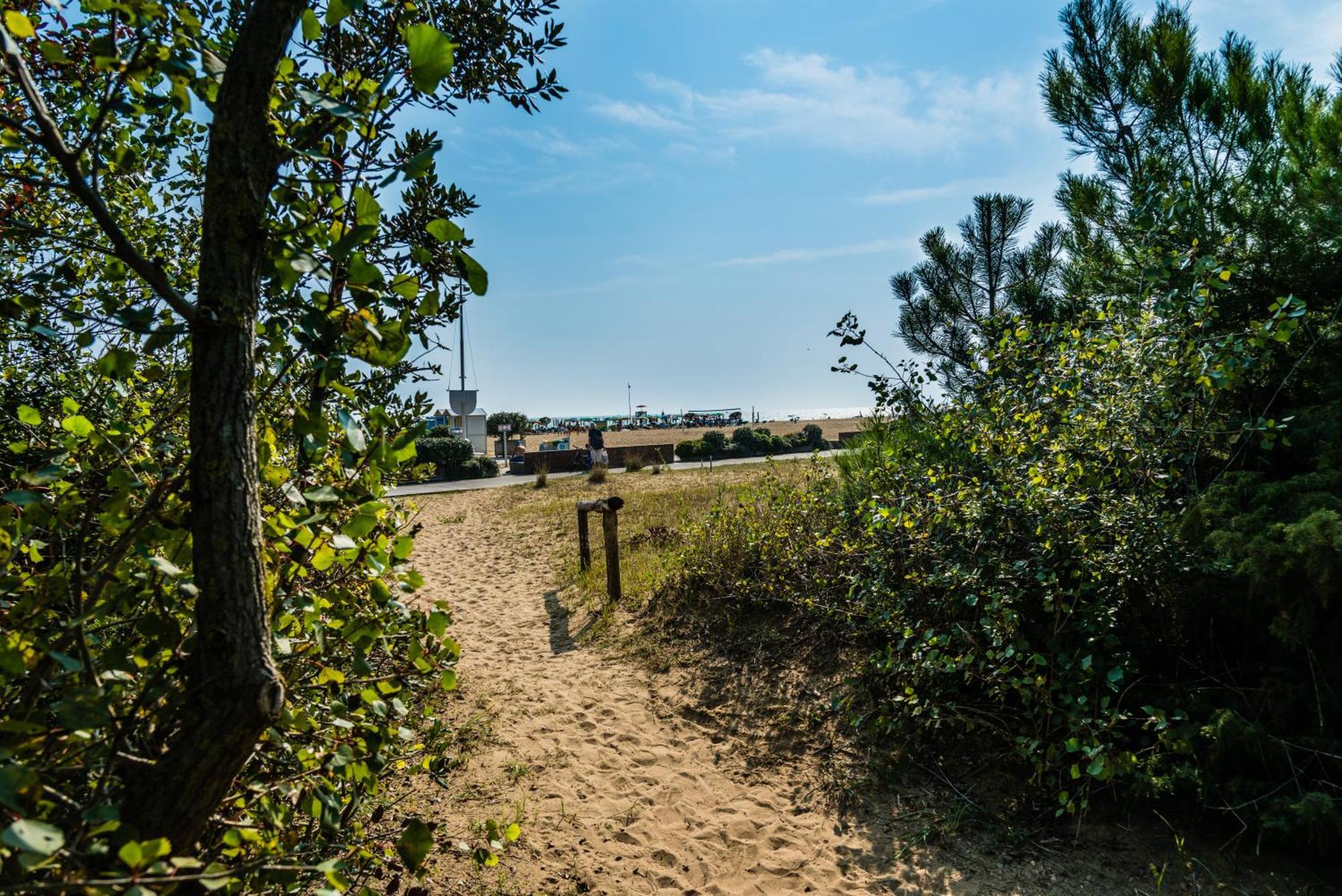 Residenza Al Parco Aparthotel Bibione Exterior foto